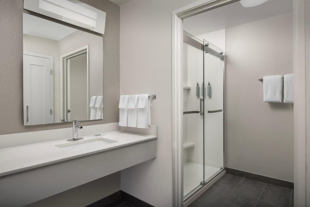 Courtyard By Marriott Dayton Beavercreek Exterior photo