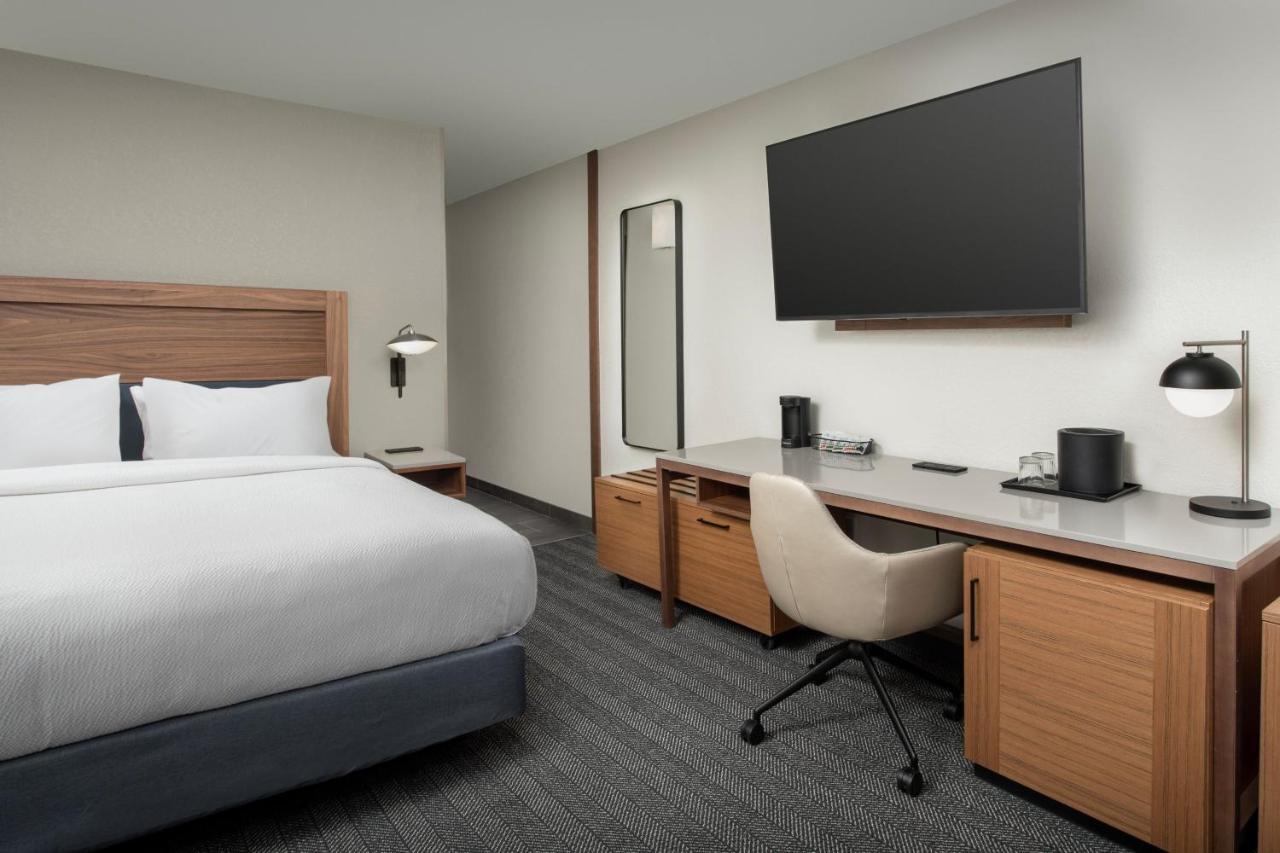 Courtyard By Marriott Dayton Beavercreek Exterior photo