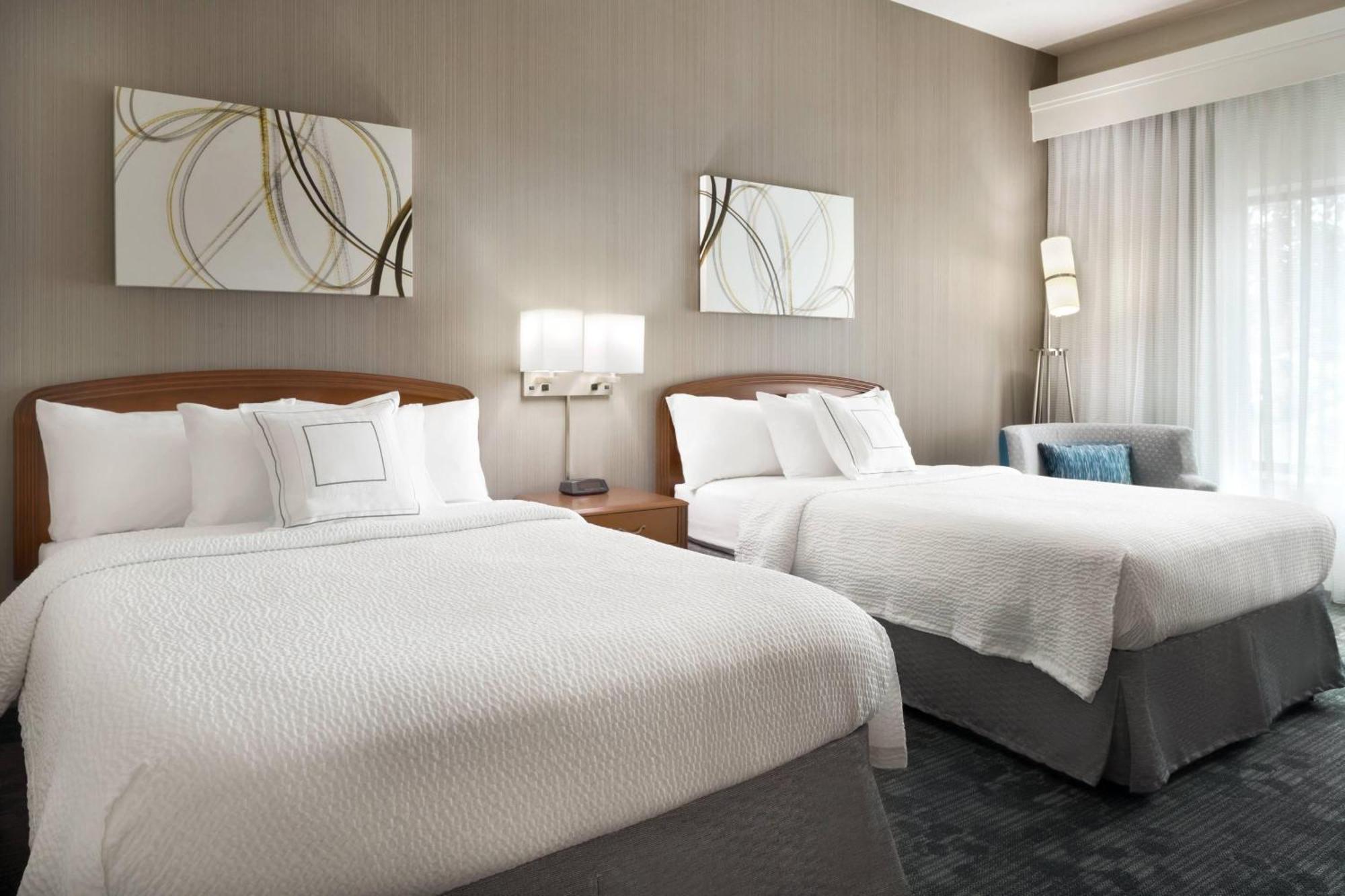 Courtyard By Marriott Dayton Beavercreek Exterior photo