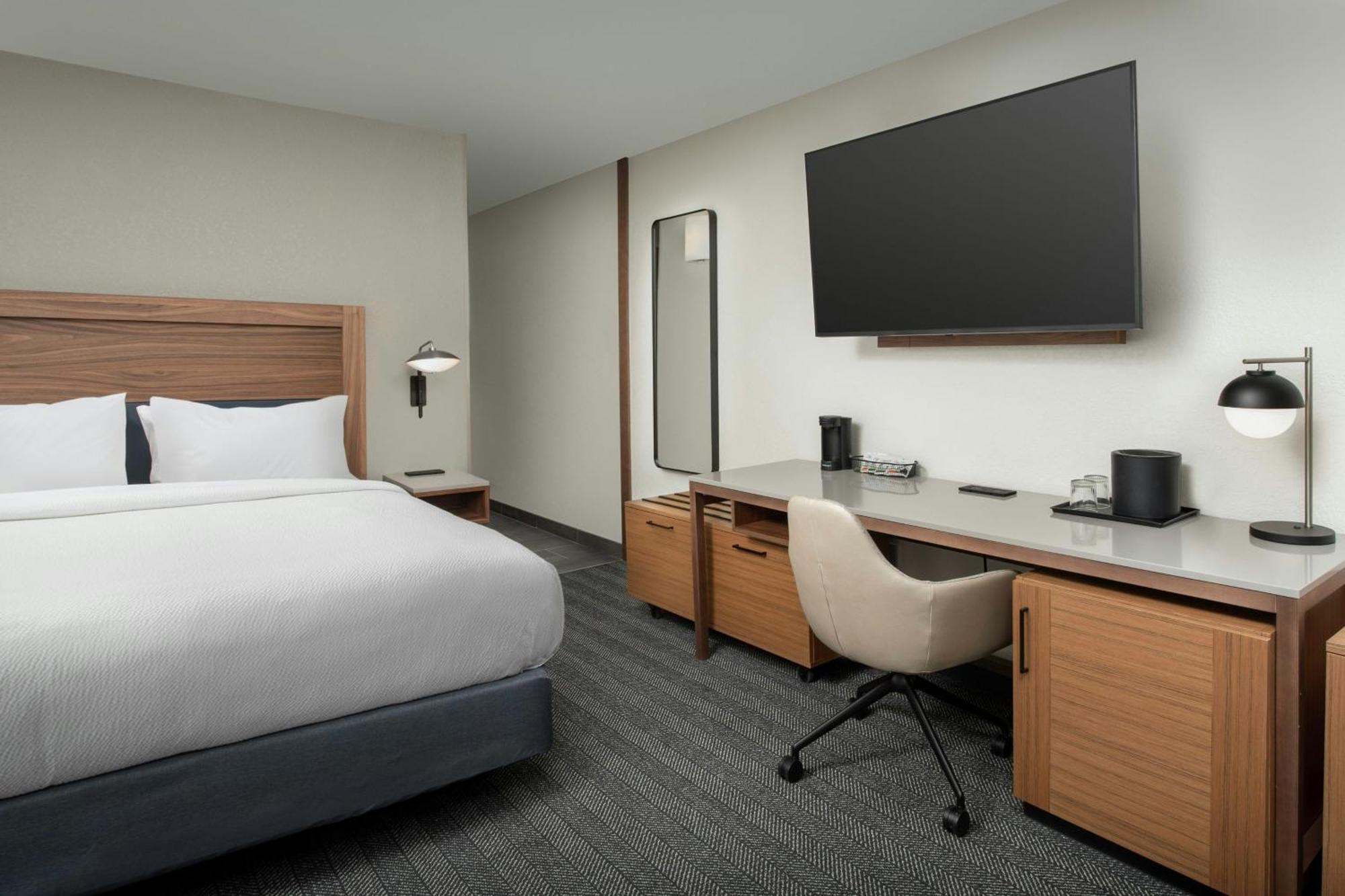 Courtyard By Marriott Dayton Beavercreek Exterior photo