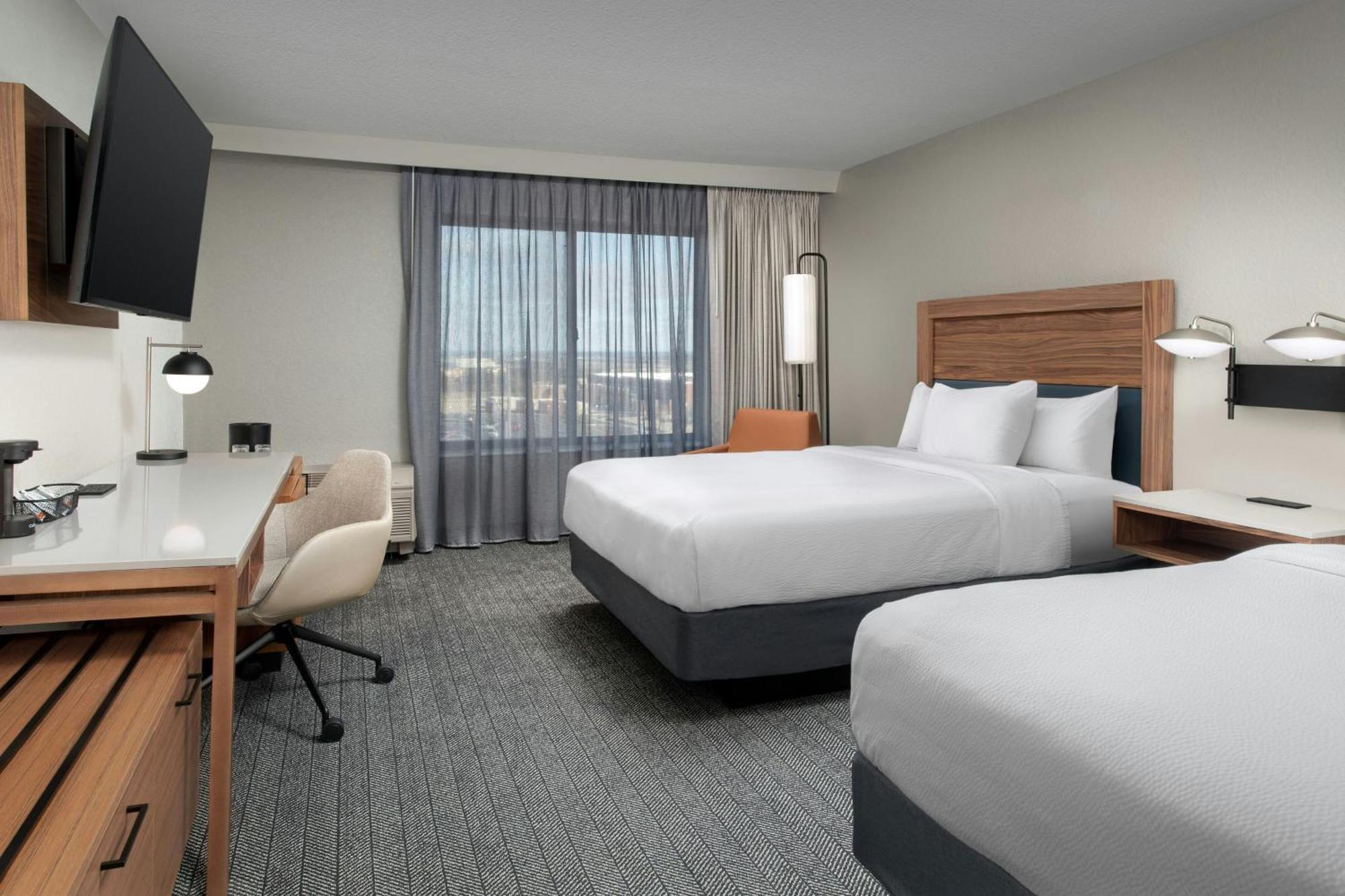 Courtyard By Marriott Dayton Beavercreek Exterior photo