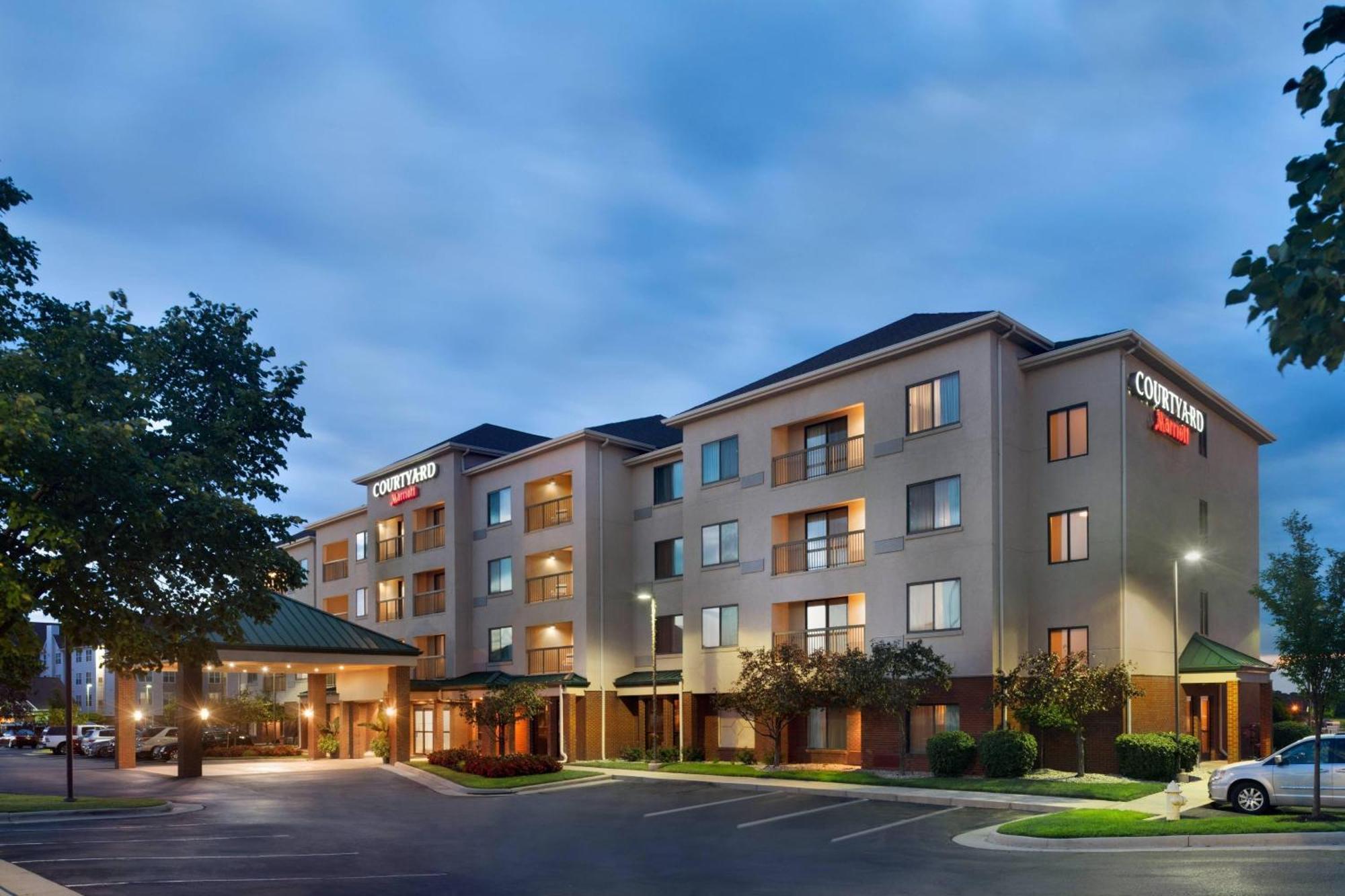 Courtyard By Marriott Dayton Beavercreek Exterior photo