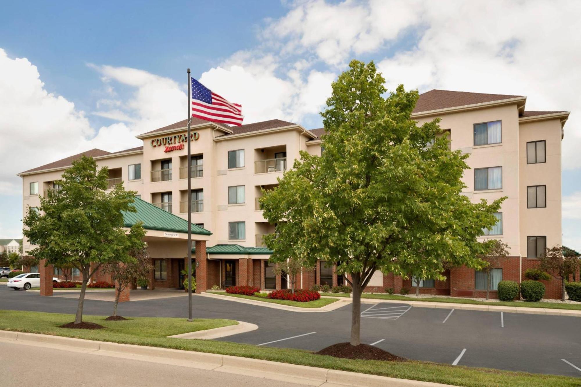 Courtyard By Marriott Dayton Beavercreek Exterior photo